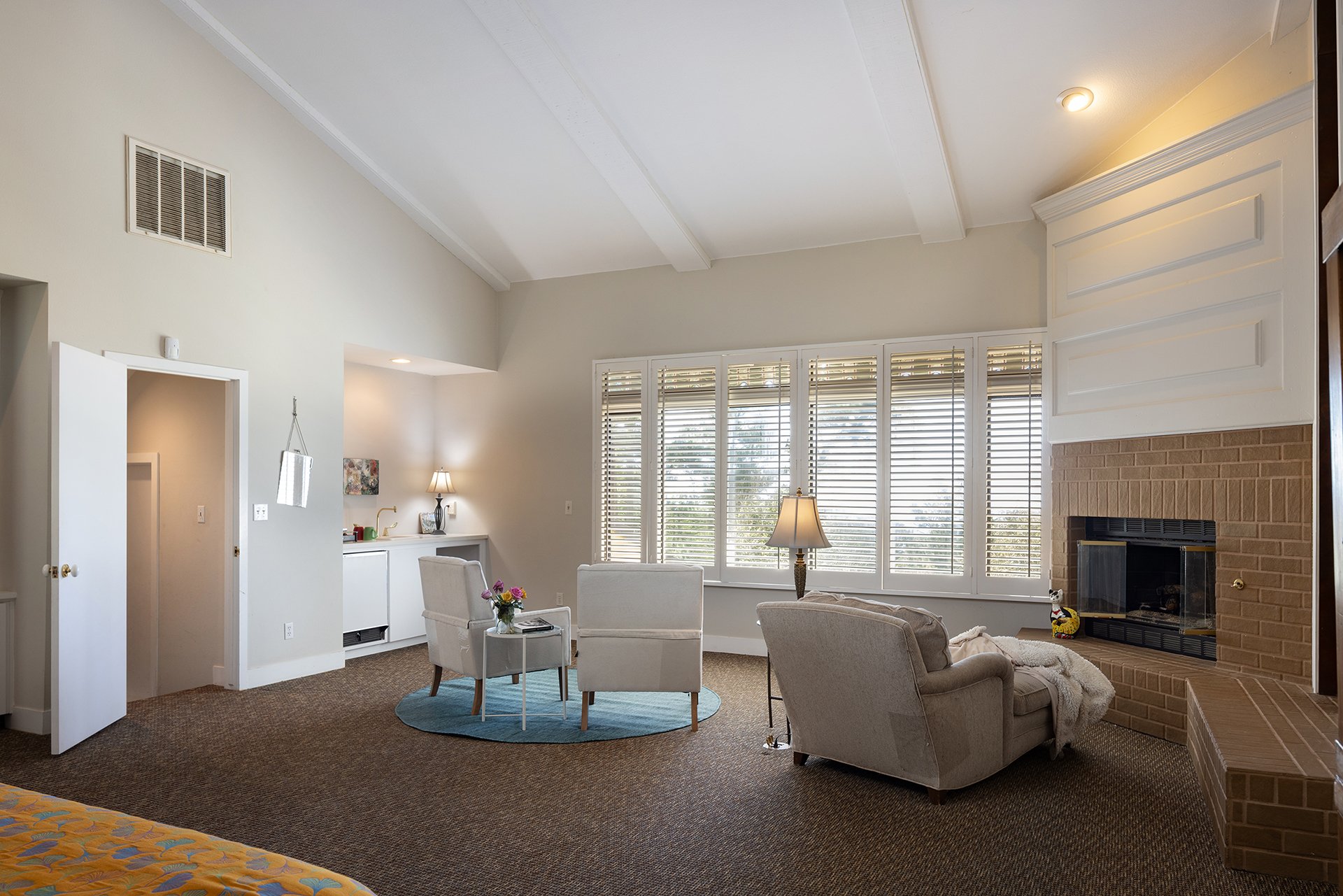 Spacious Pebble Beach Retreat