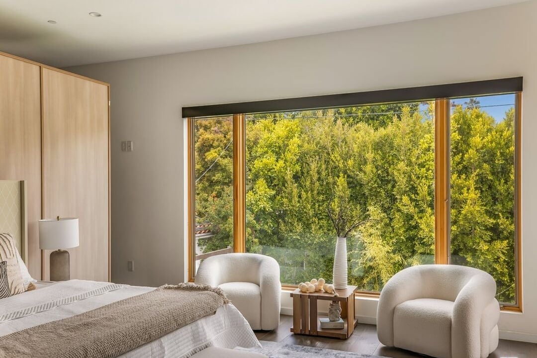 Aurelian Pavilion, W Sunset Blvd, 90049