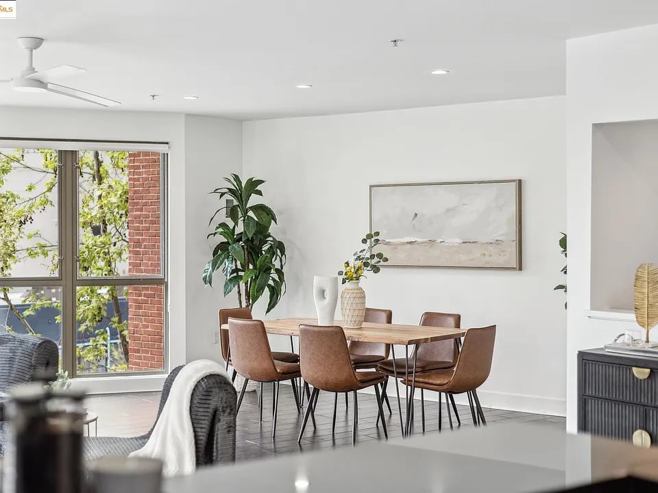 438 W Grand Ave APT 420