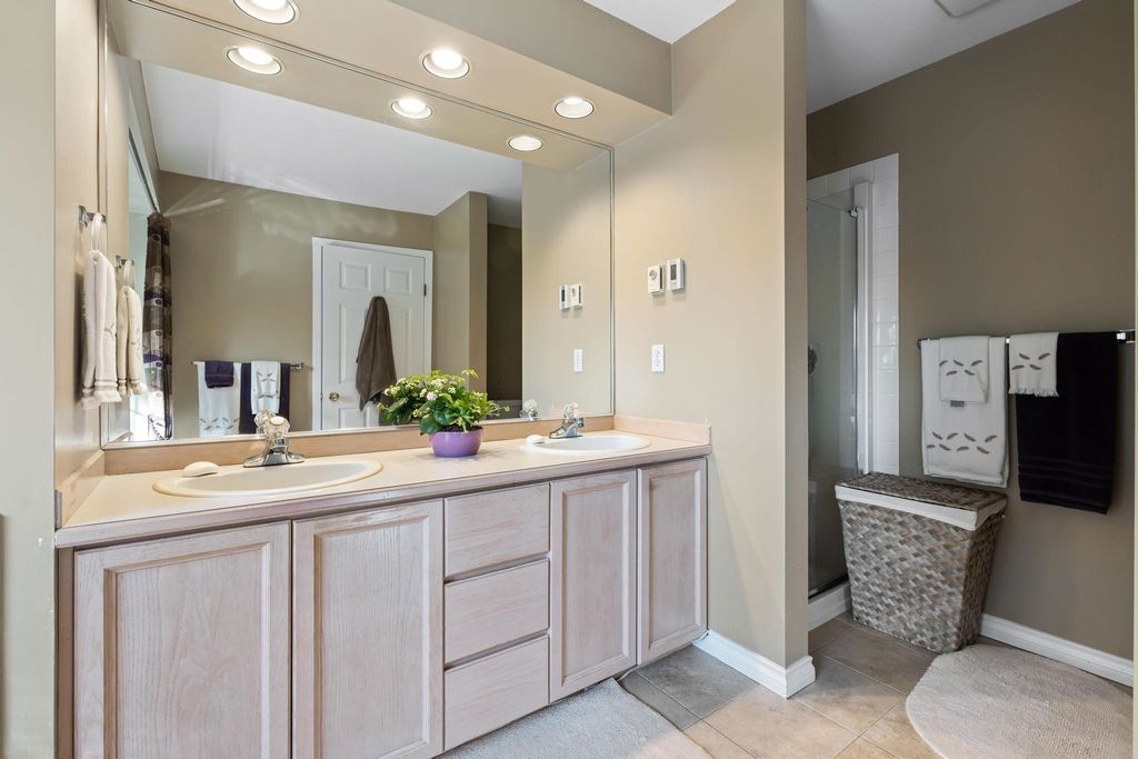 101 Parkside Dr, #29