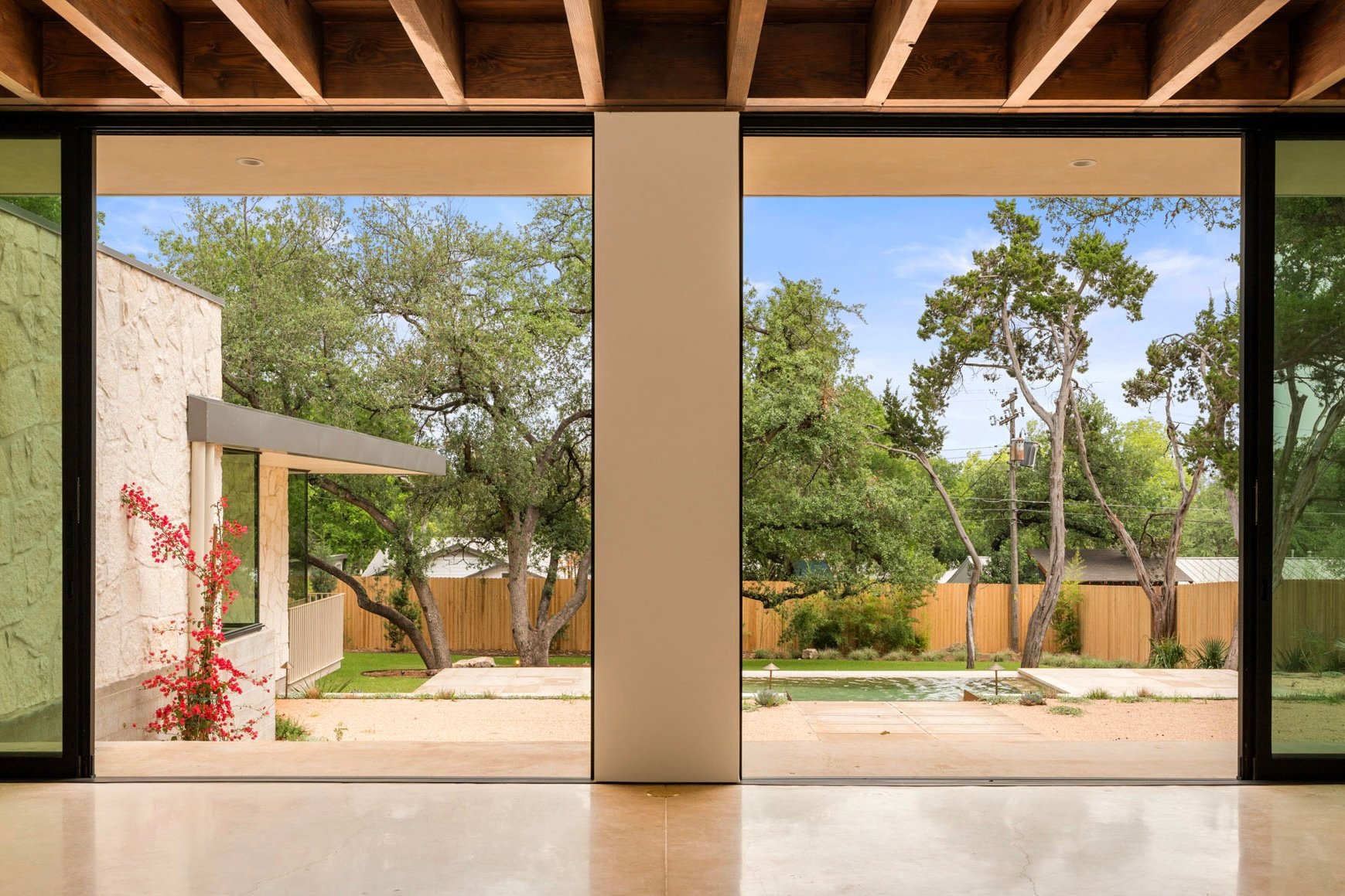 4705 Balcones Dr