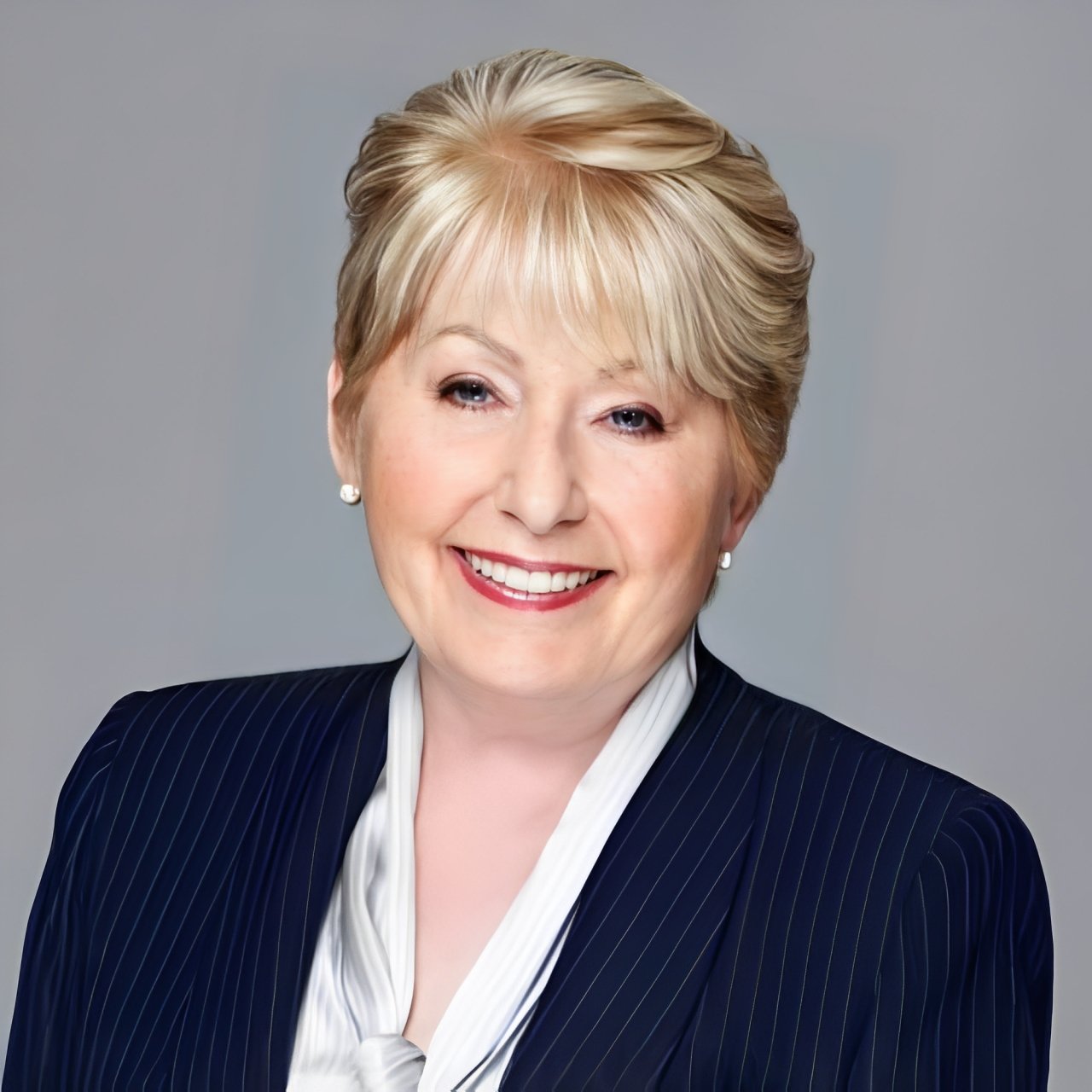 Patricia Choi Honolulu, HI Real Estate Agent Headshot