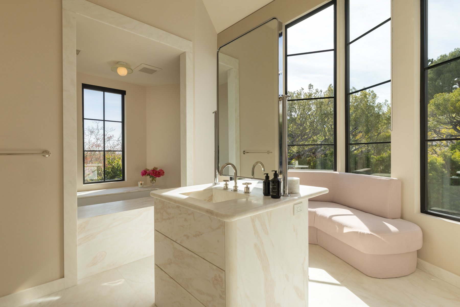 1122 La Altura Rd, Beverly Hills