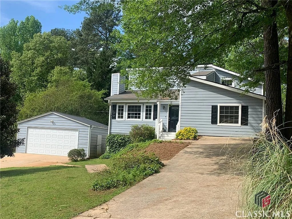 1051 Briarwood Trl