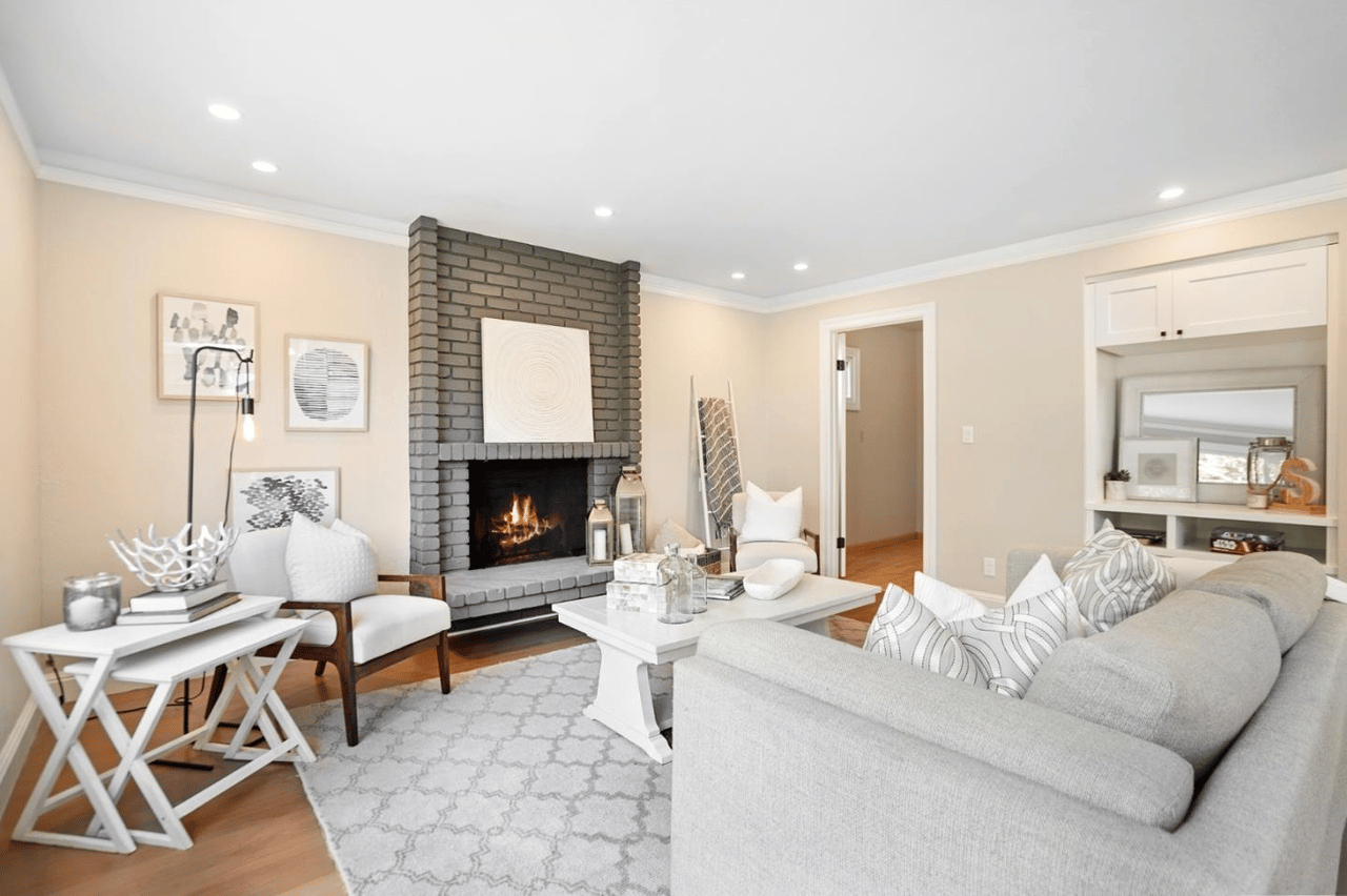 2585 Hallmark Drive