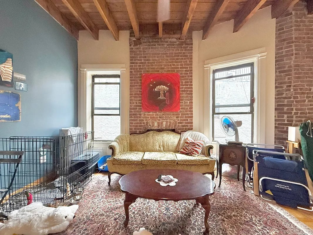 1054 Bergen St D2