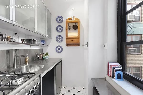 235 East 22nd Street #5M