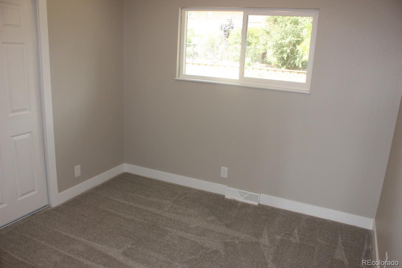 5277 S Mabre Ct