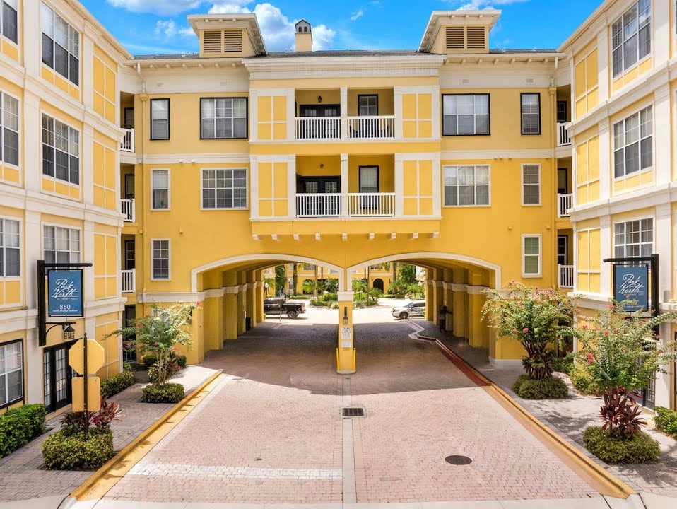 860 N Orange Ave #118, Orlando, FL 32801