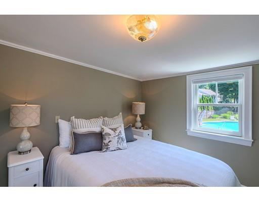 15 Ferry Rd