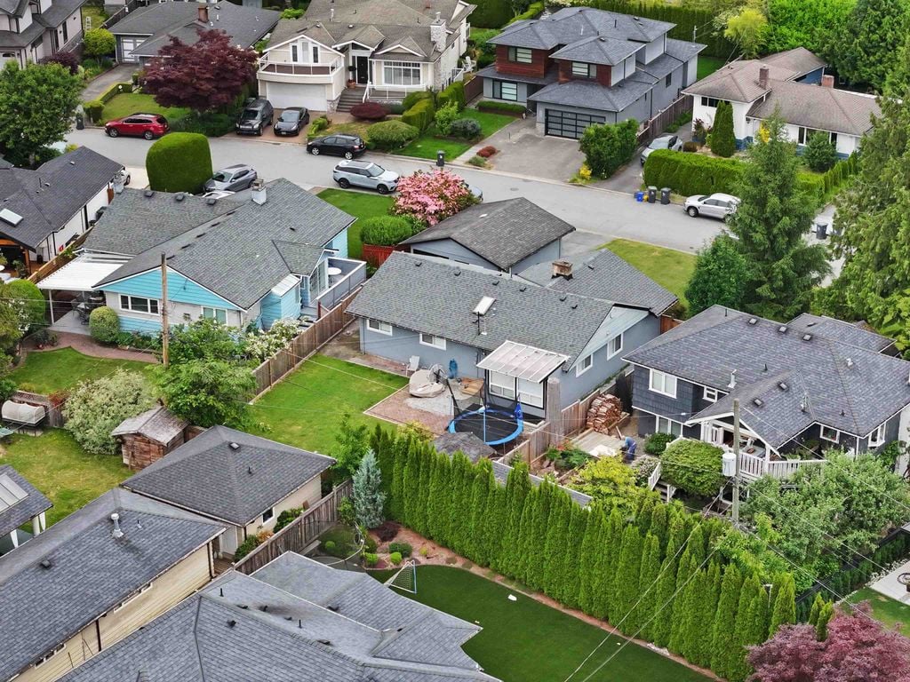 3149 Beverley Cres