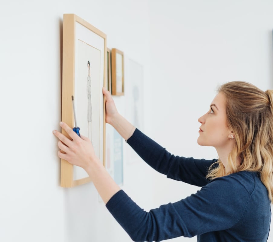 Art and Design: Showcasing Fine Art in High-End Homes