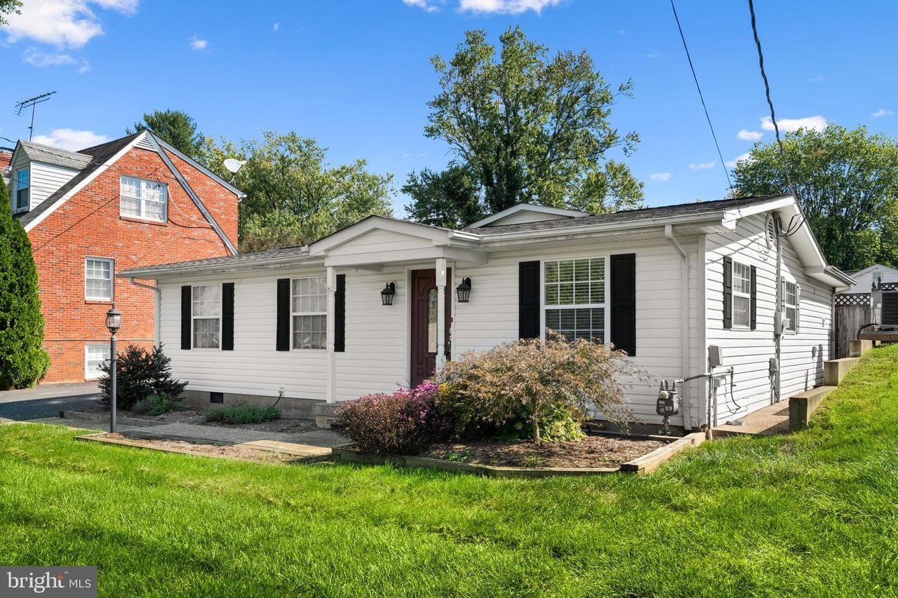 111 Moser Rd