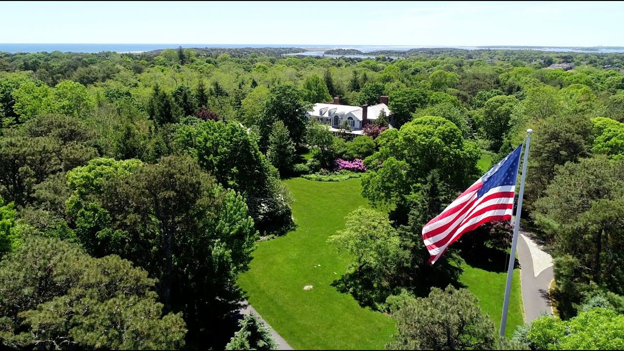 Welcome to 87 Beach Road in Cape Cod's Orleans