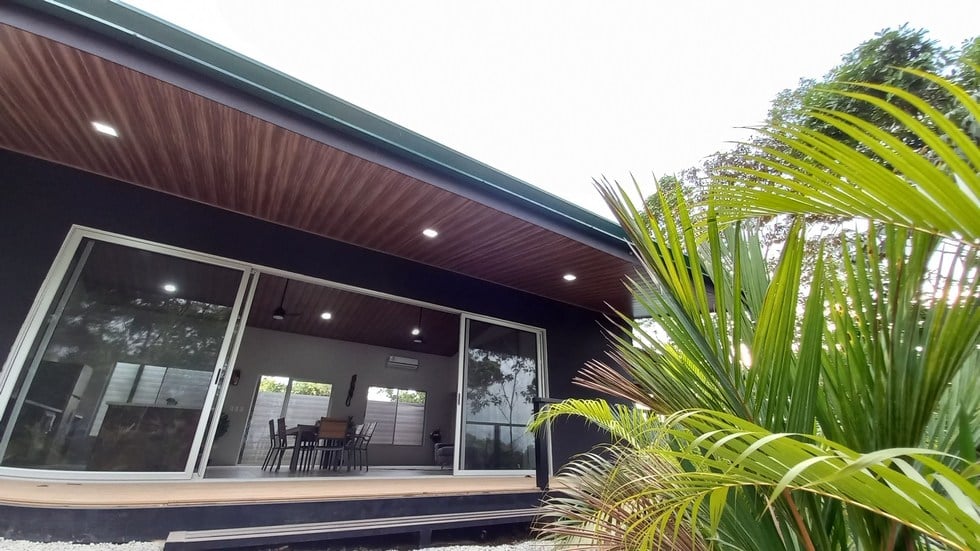 New Home and Guest Villa near Tinamastes Alfombra