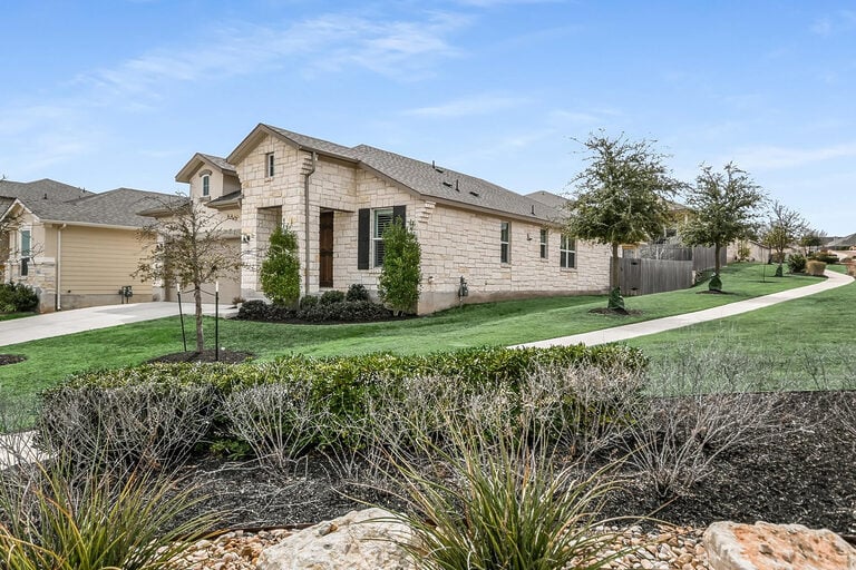 373 Victoria Peak LOOP