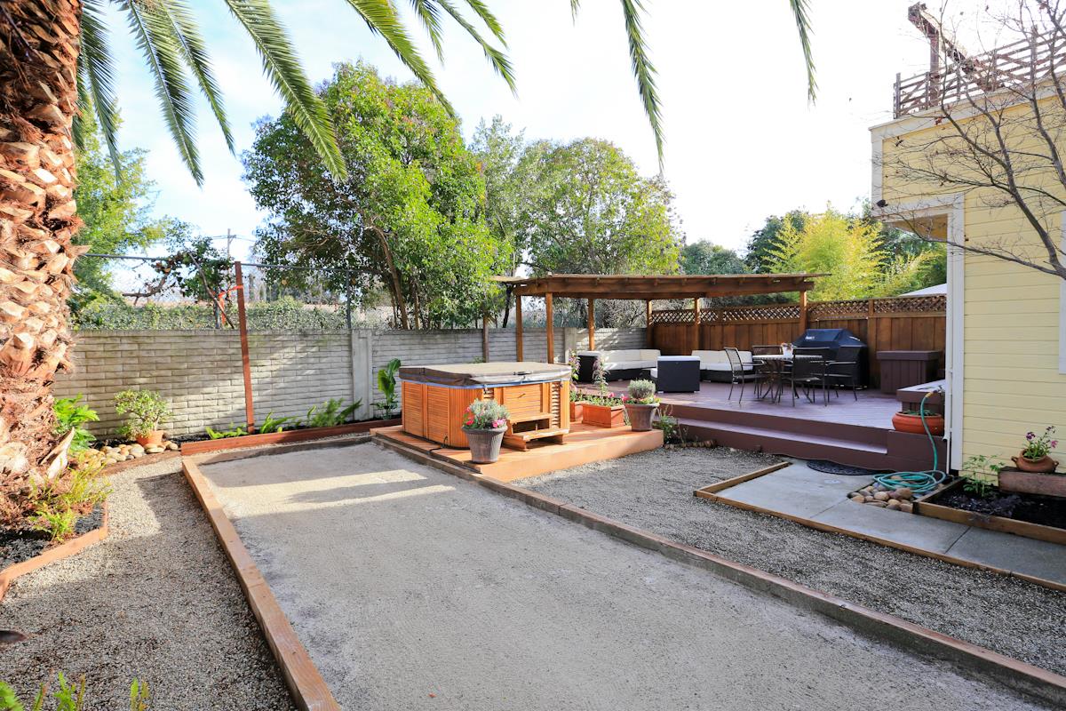 271 Sierra Vista Avenue, No. 9