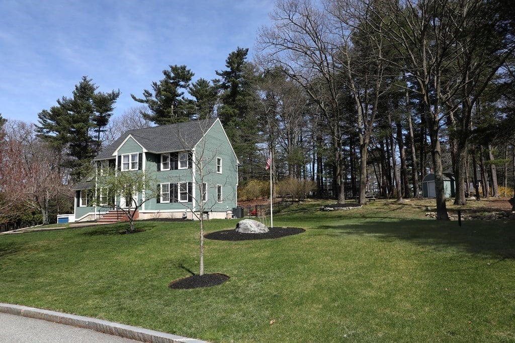 1 Lisamary Drive