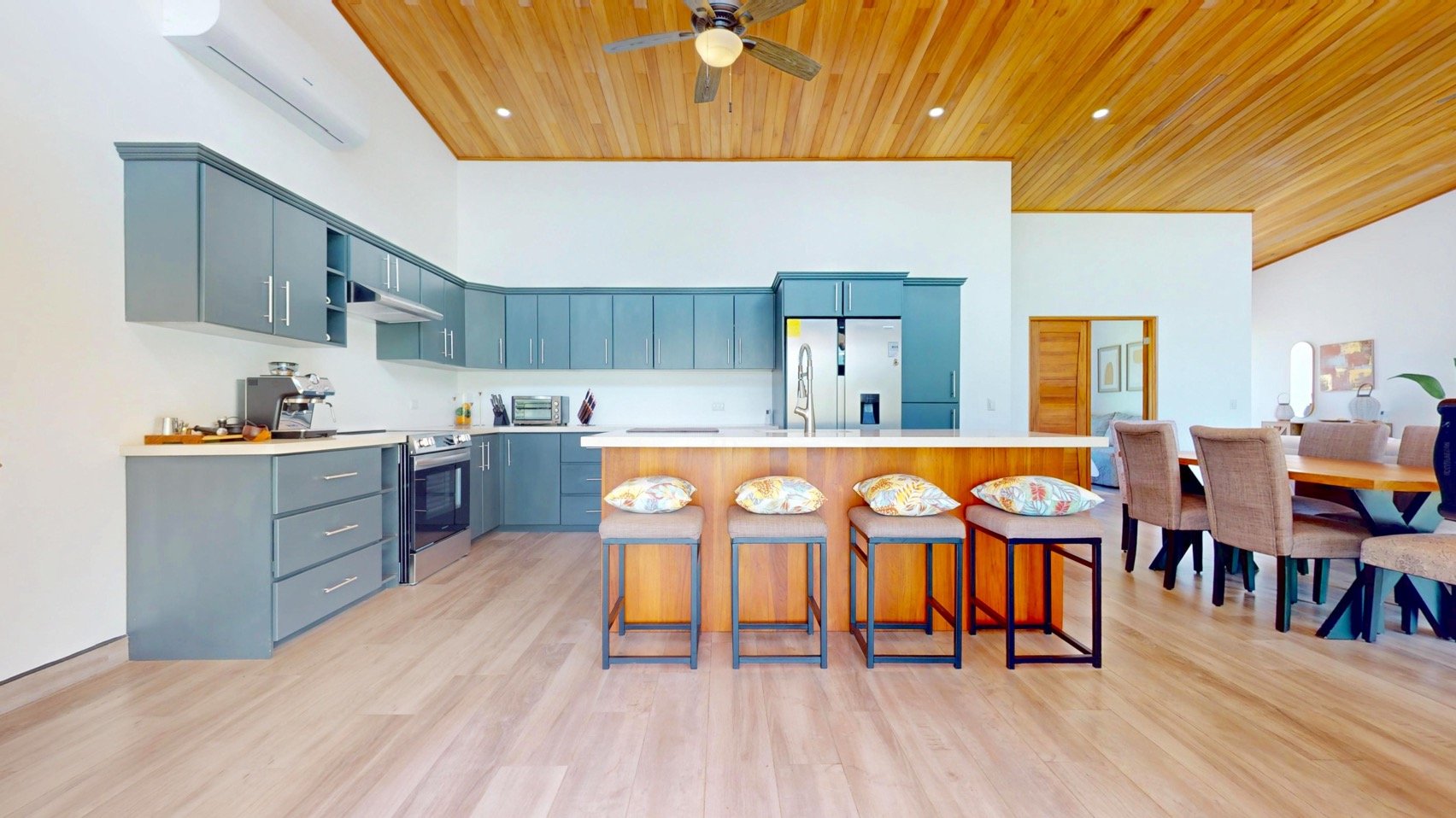 Modern 3-Bedroom Home with Pool in Gated Community, Ojochal, Costa Rica