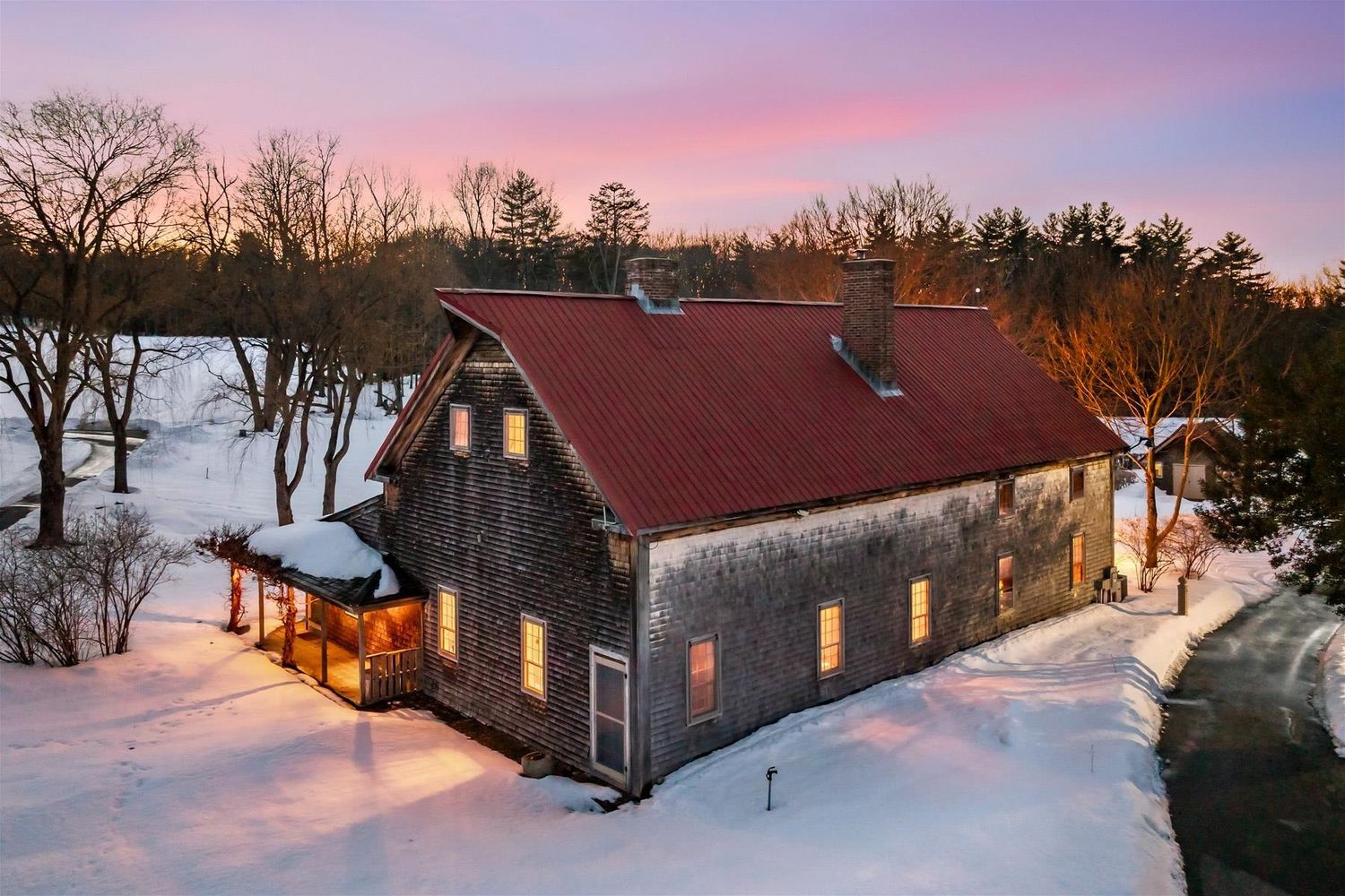 14 Bartlett Rd