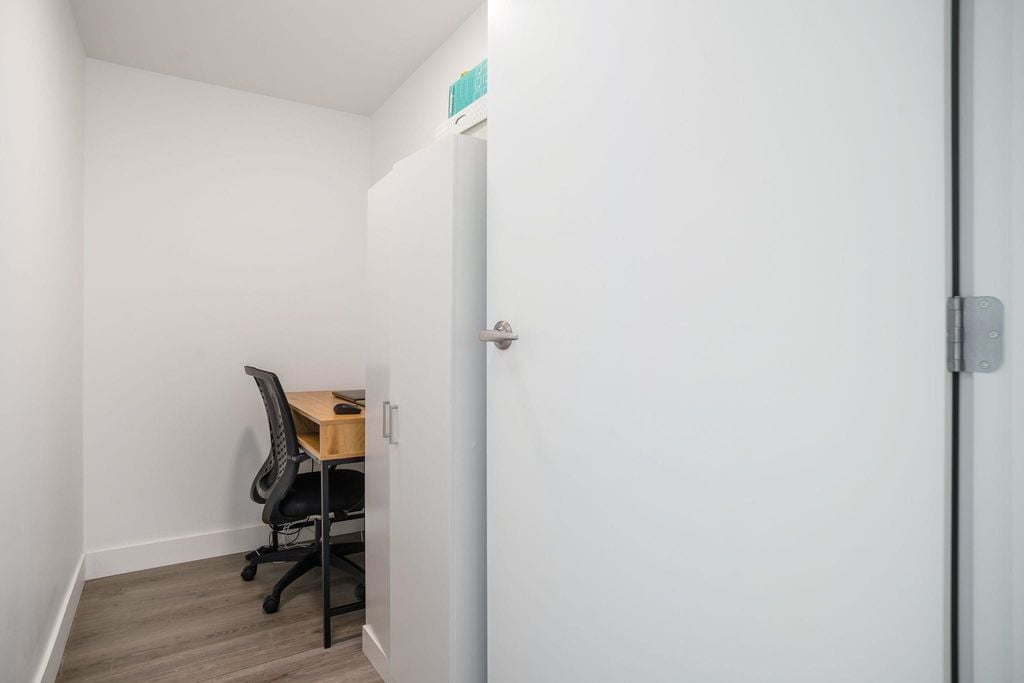 8181 Chester St, #507