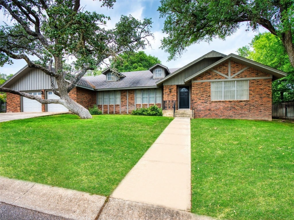 2 Sierra Dr
