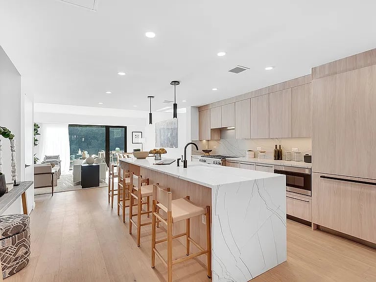 26A Huntington St