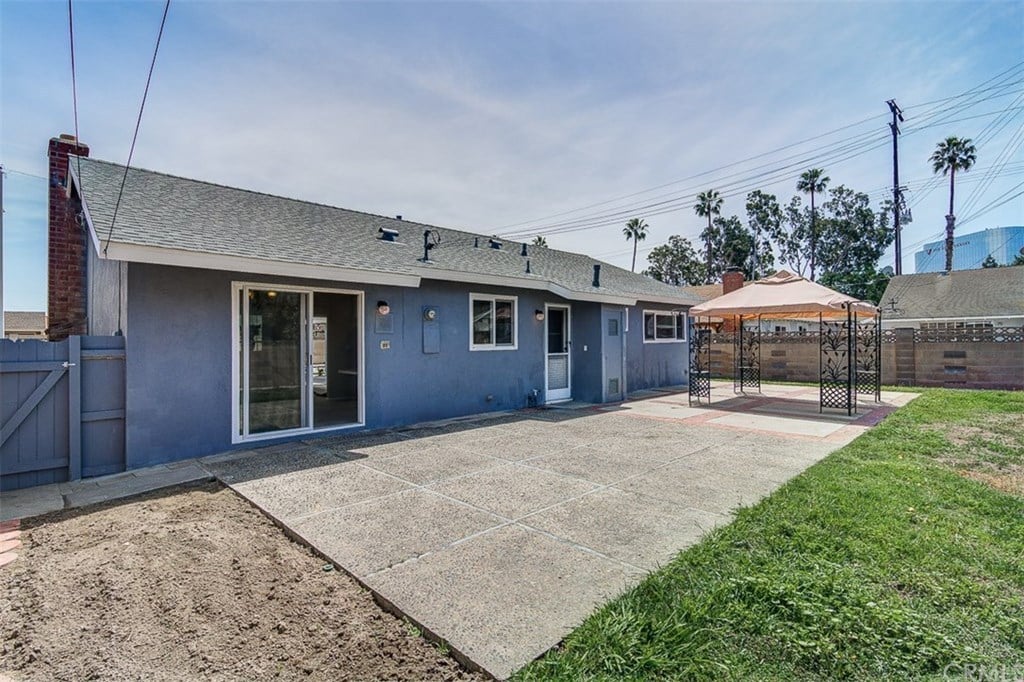 15451 Rushmoor Ln