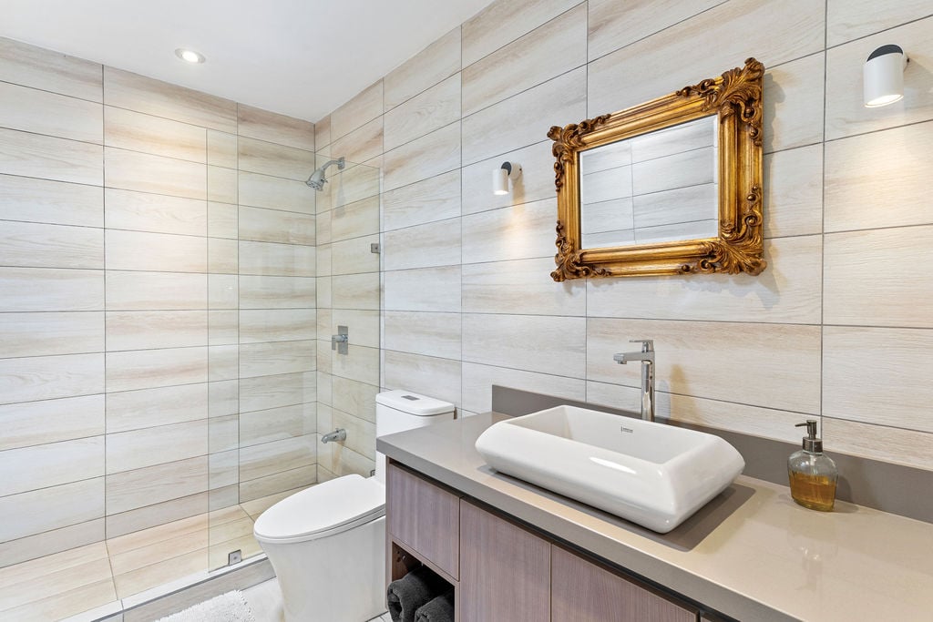 Pacific Beach #10 | Fully Renovated One-Bedroom with Panoramic Ocean & Marina Views