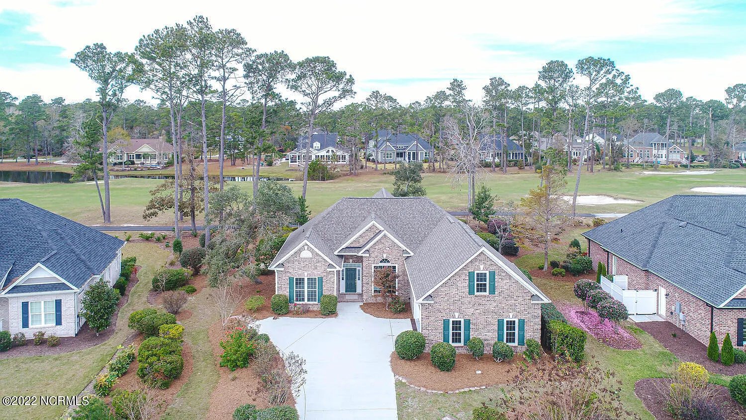 120 Windsor Cir SW