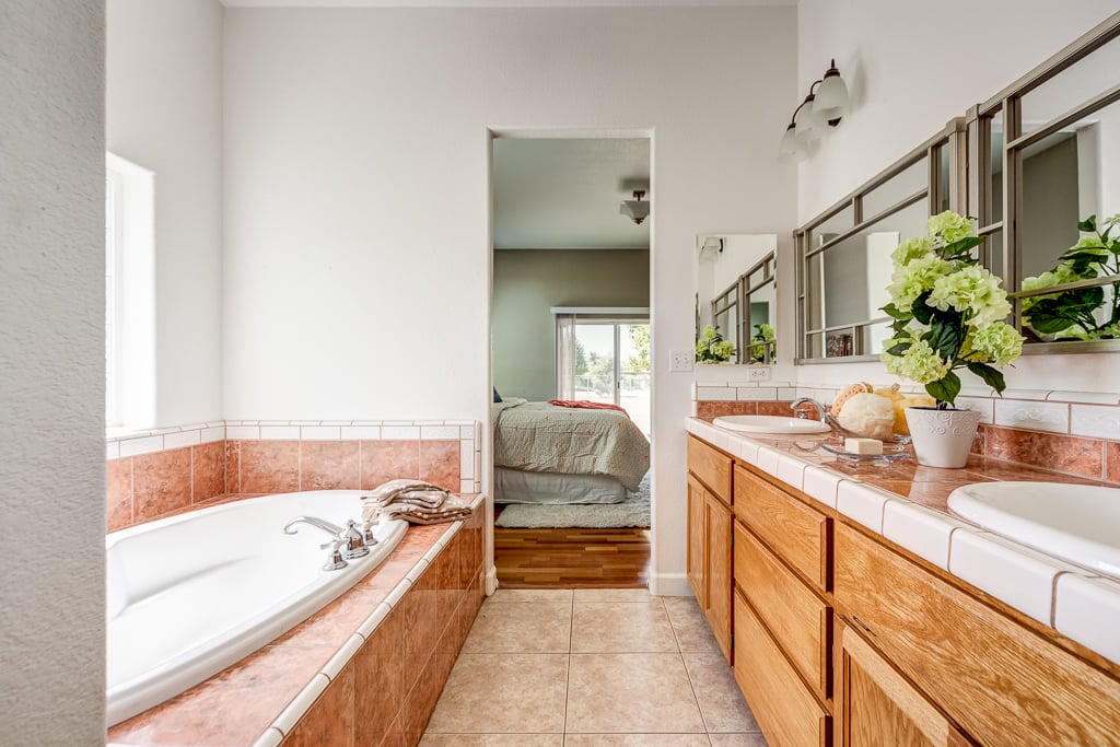 Gorgeous Rio Linda Ranchette with Over 1.5 Acres!