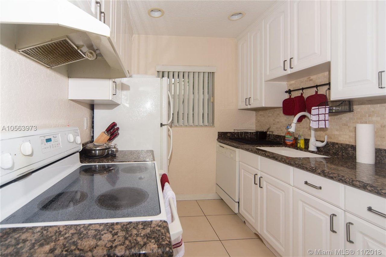 1405 Arpeika St #1-3
