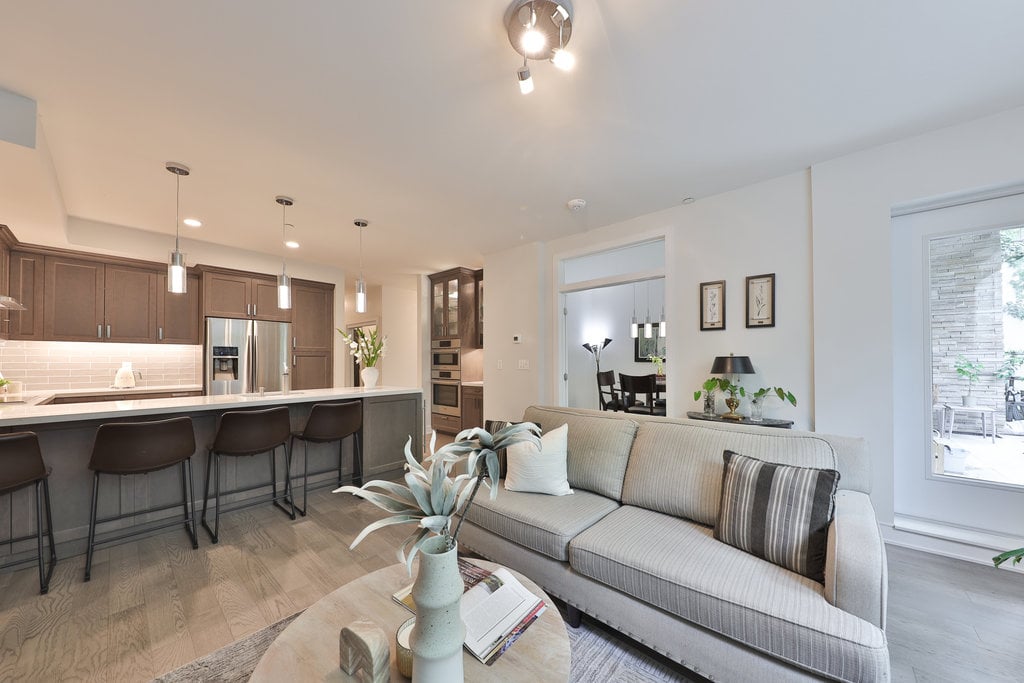 GR17-1575 Lakeshore Rd W
