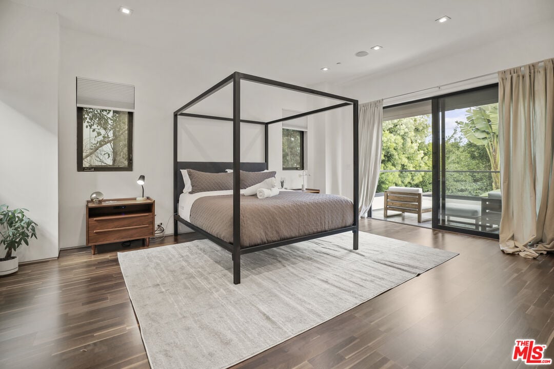 N Crescent Heights Blvd, 90046