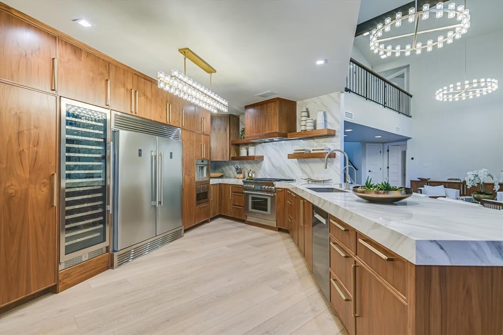 6204 Lost Horizon Drive