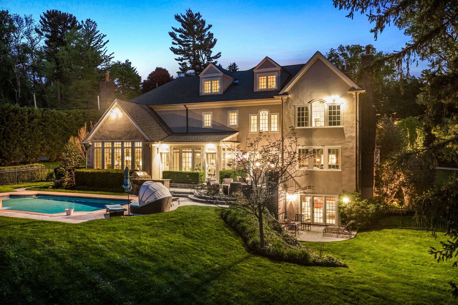 775 Parkes Run Ln