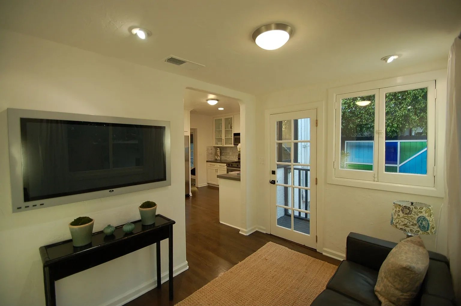 8972 Lloyd Pl