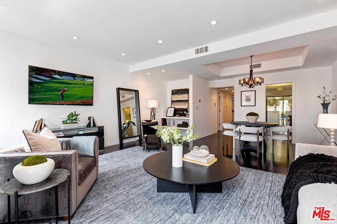 1131 20th St Unit: 2