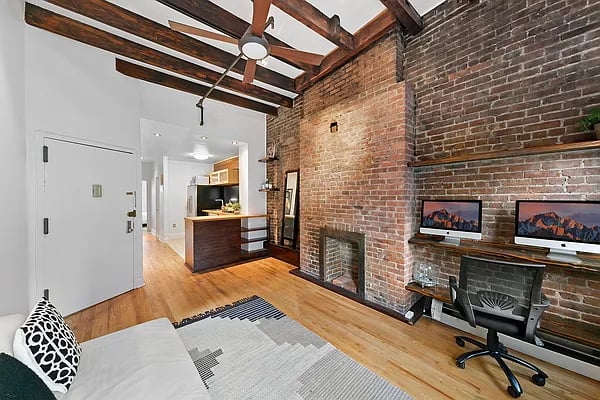 243 Mulberry Street #5R