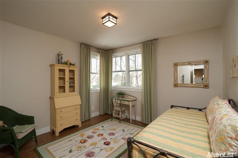 Sold in Fabulous 40's! 1366 47th St. - Represented Buyer