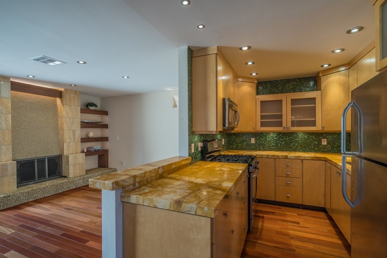 4012 Loma Riviera Cir