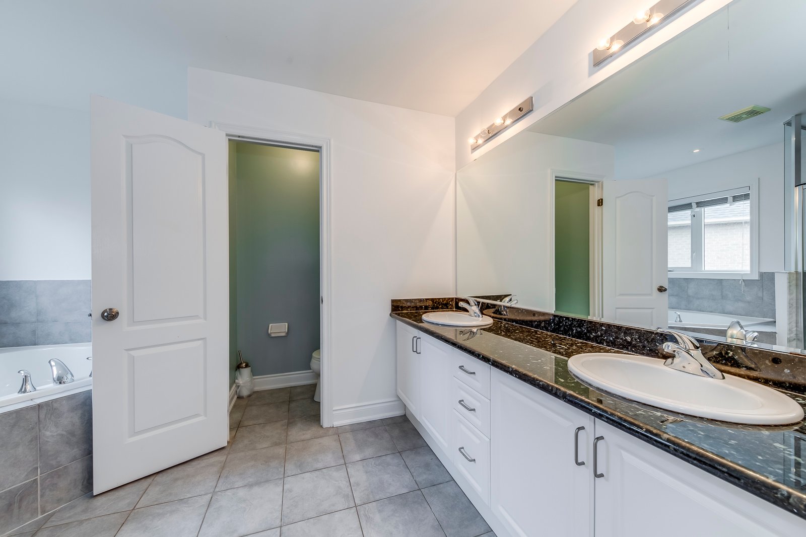 169 Spring Azure Cres