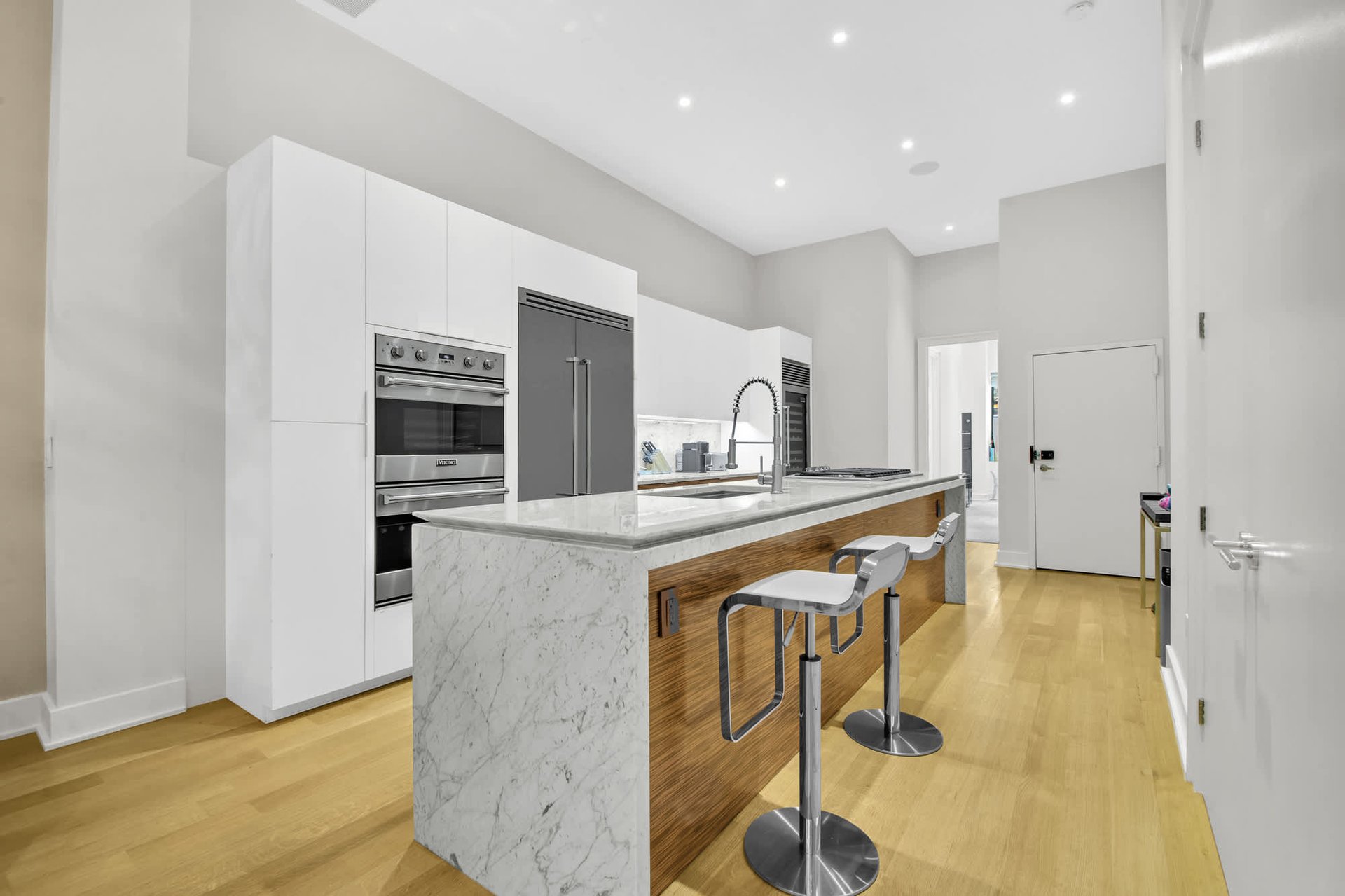 449 Washington Street, #1