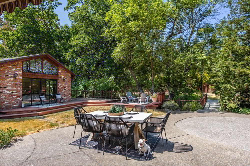 216 Castle Glen Rd