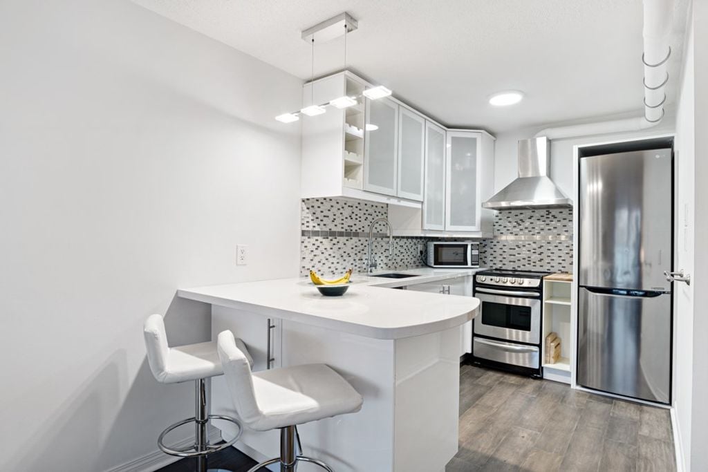 570 E 8th Ave, #306