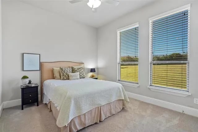 8613 Colina Ter