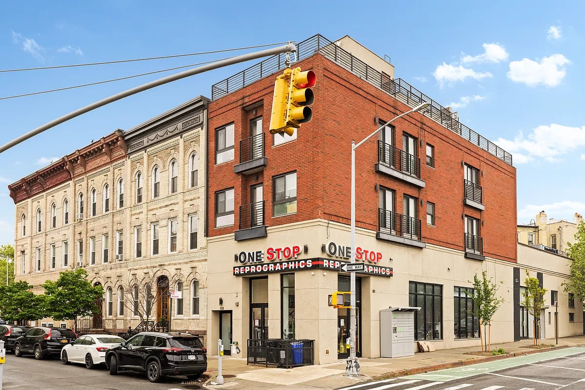 158 Newton Street | 8 Unit Mixed-Use Property