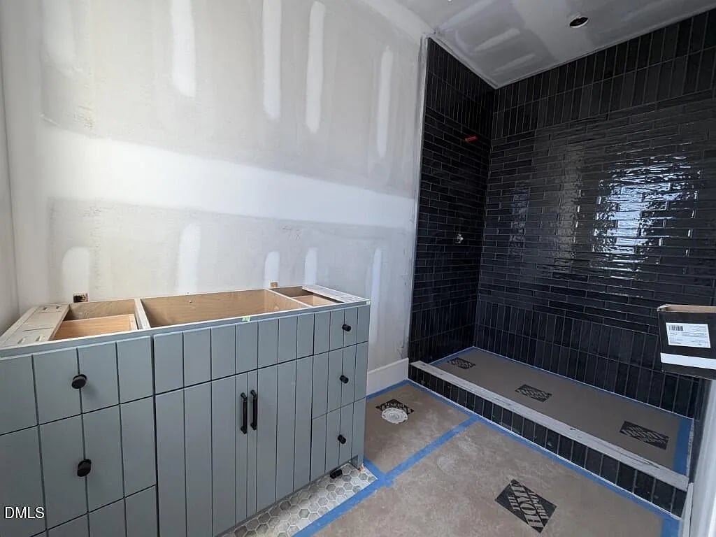 5856 Carriage Gate Dr