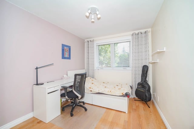 3623 Holden Cres