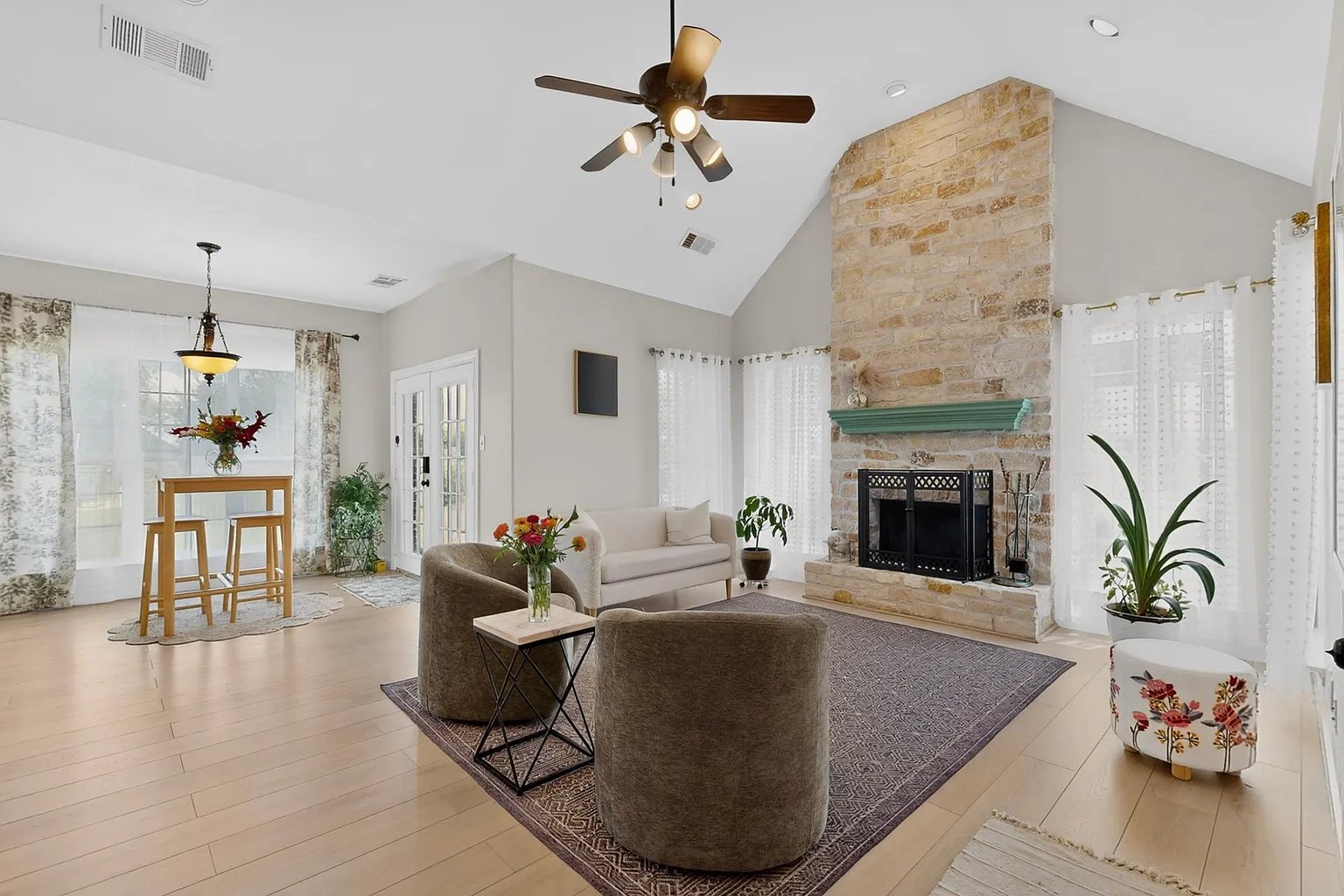 15144 Delaney Lane